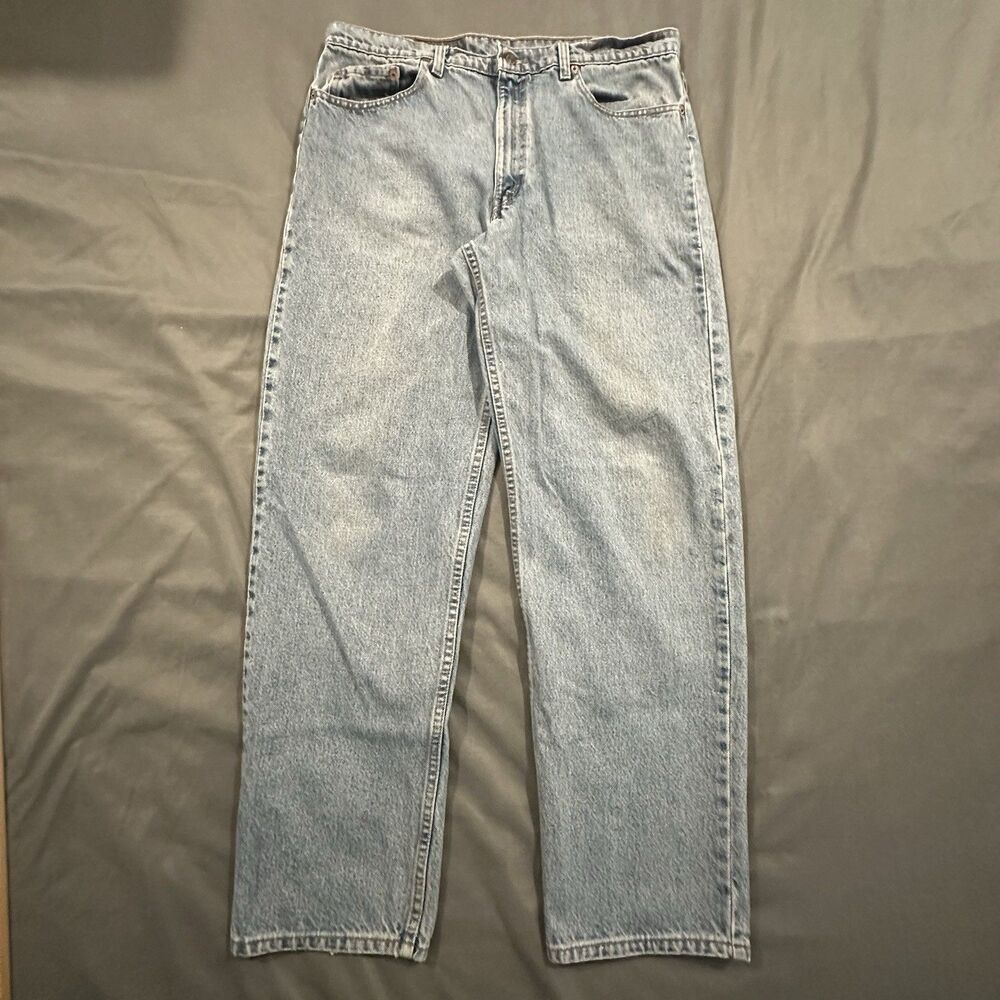 Vintage Levis 550 Relaxed Fit Jeans Mens38x32 Light Wash Blue Made in USA 1997